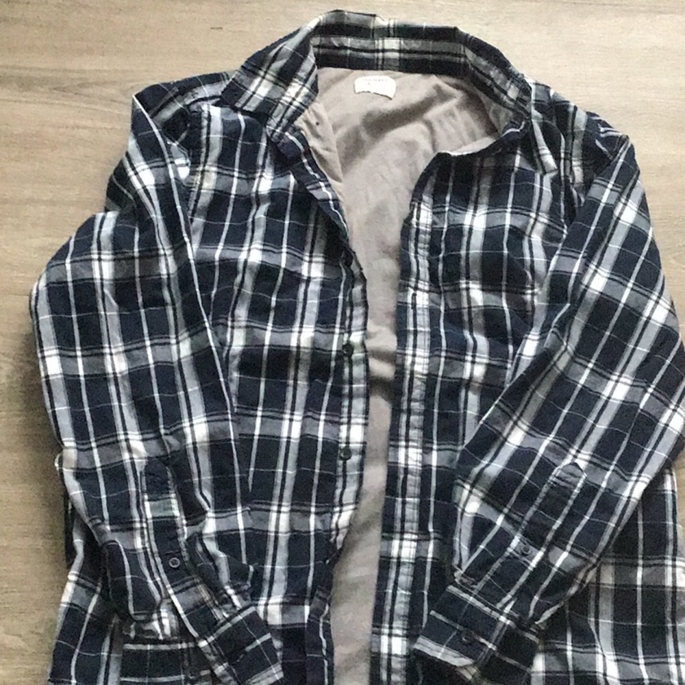 Old Navy women’s lined, button down shirt